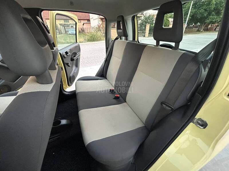 Fiat Panda 1.1 nove gume/servis