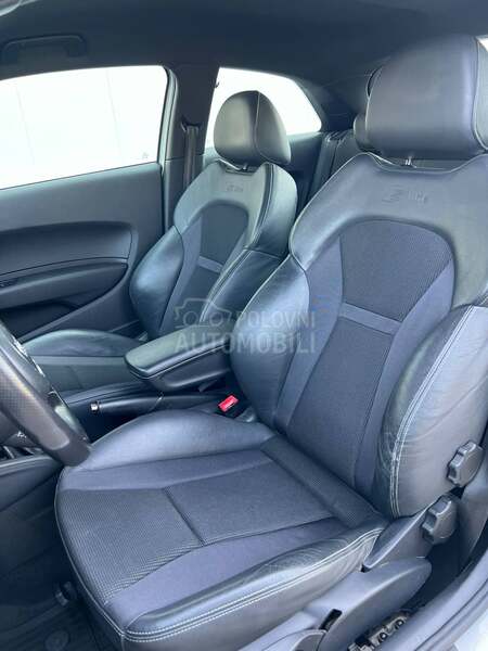 Audi A1 s line