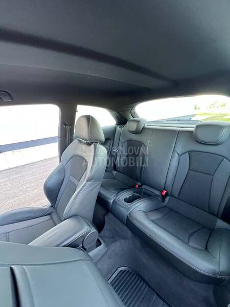 Audi A1 s line