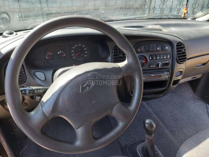 Hyundai H 1 2500