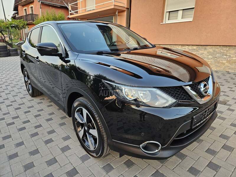 Nissan Qashqai 1.6 b