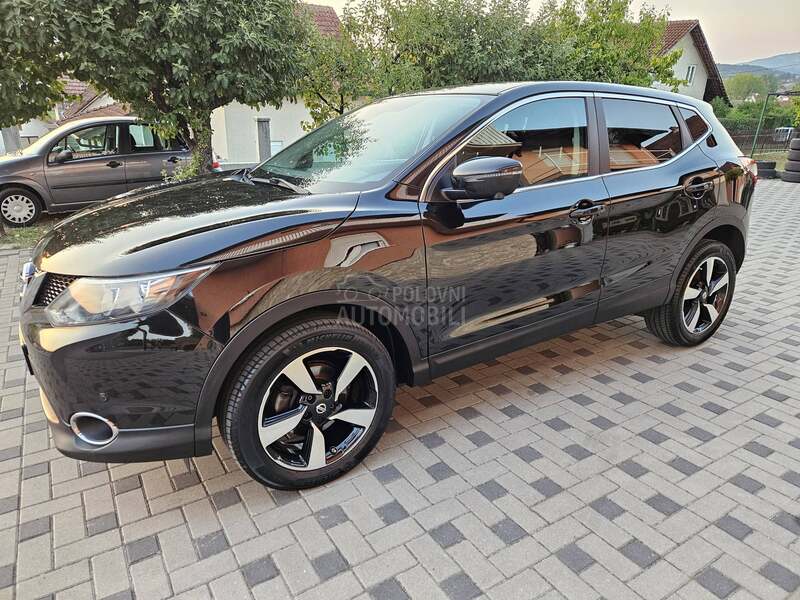Nissan Qashqai 1.6 b