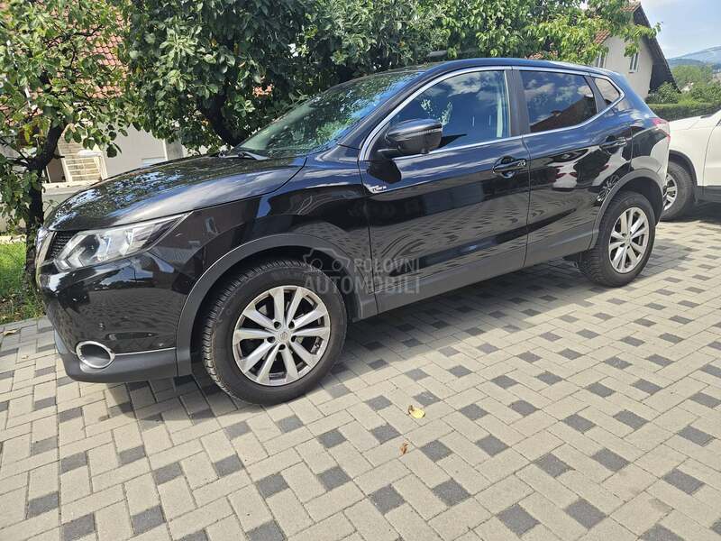 Nissan Qashqai 1.6 b