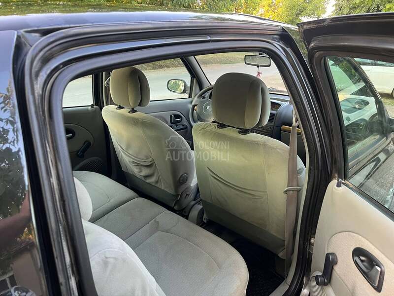 Renault Clio 1.4 16V