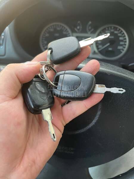 Renault Clio 1.4 16V