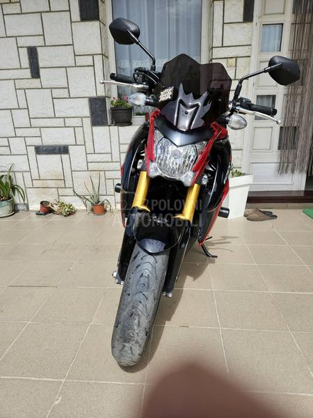 Suzuki GSXS 1000