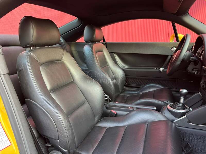 Audi TT CH quatrro