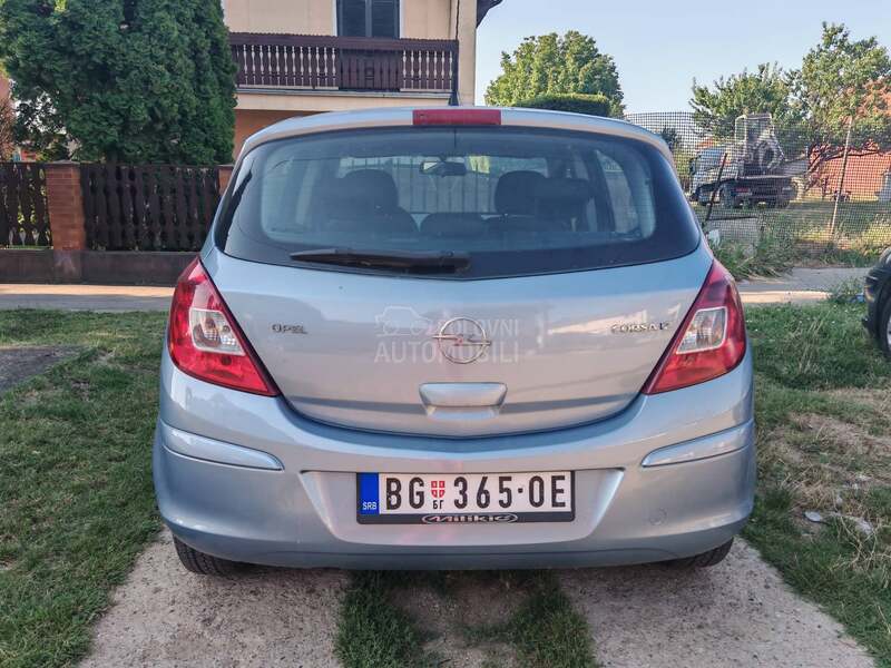 Opel Corsa D 1.2 b. T.e.k R.e.g