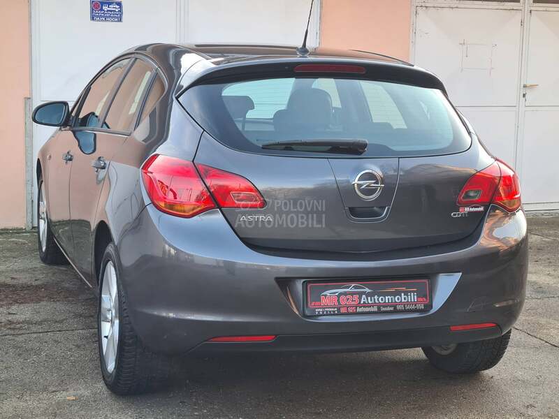 Opel Astra J 1.7cdti ENJOY