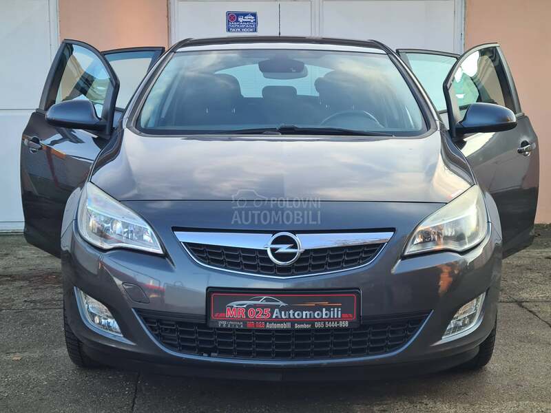 Opel Astra J 1.7cdti ENJOY