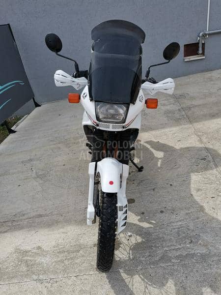Honda Dominator 650