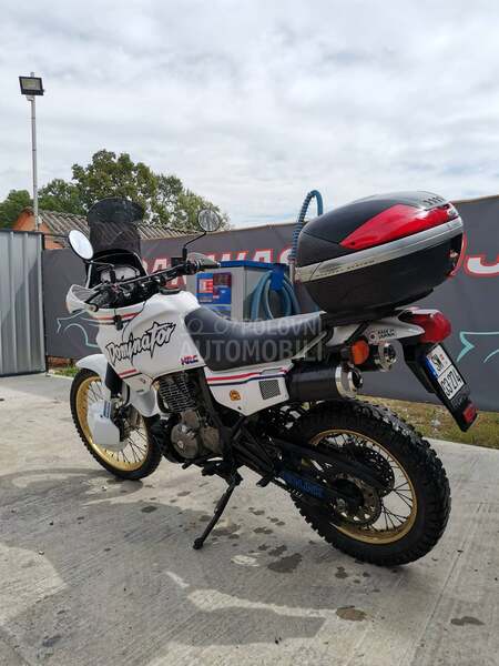 Honda Dominator 650