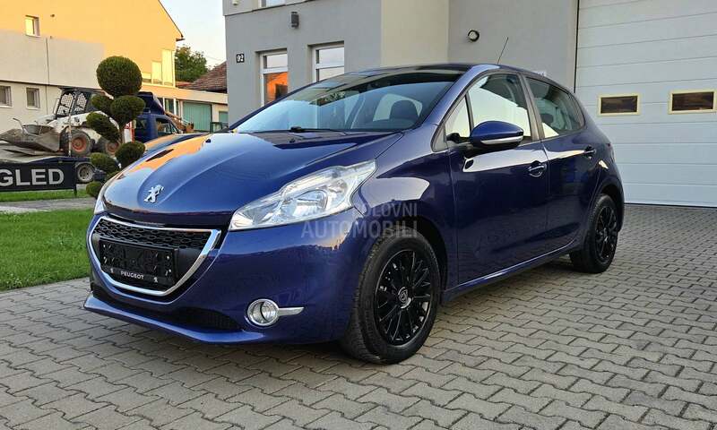 Peugeot 208 