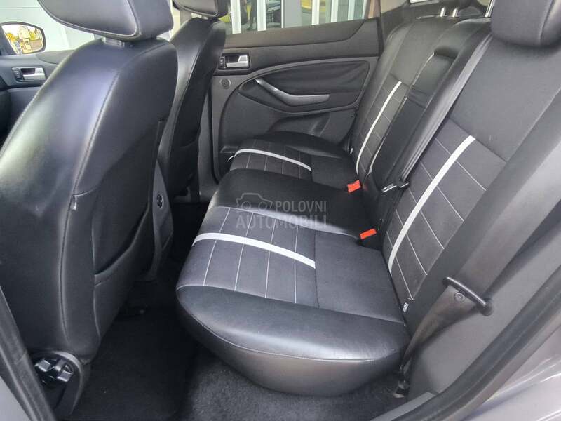 Ford Kuga TITANIJUM