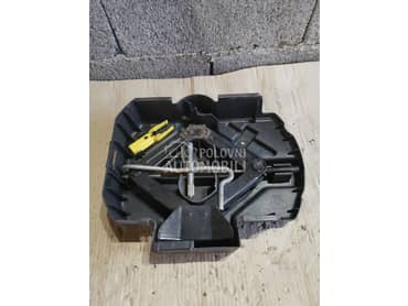 Set za rezervni tocak za Peugeot 5008