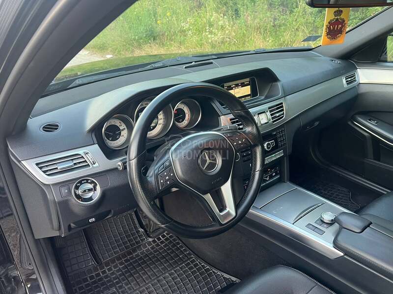 Mercedes Benz E 220 Avangar AUTO ZA KUĆU