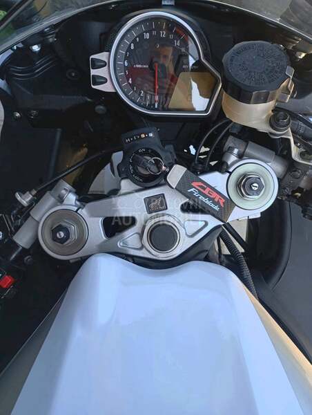 Honda CBR 1000 RR SC59