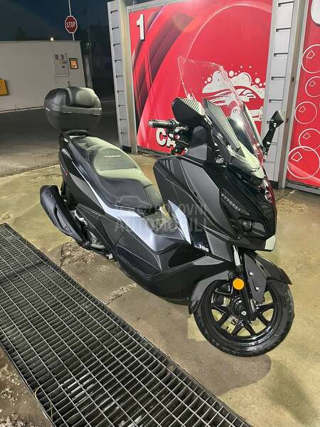 Sym Cruisym 300 hitna prodaja