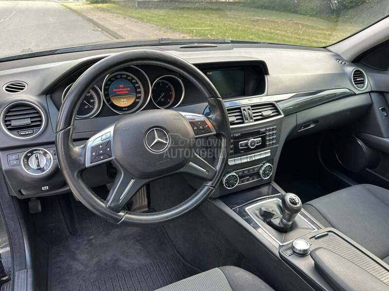 Mercedes Benz C 180 2.2 CDI