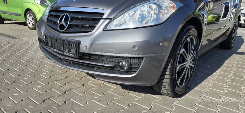 Mercedes Benz A 180 A 180 CDI