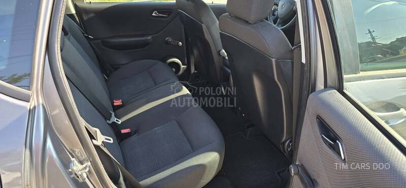 Mercedes Benz A 180 A 180 CDI