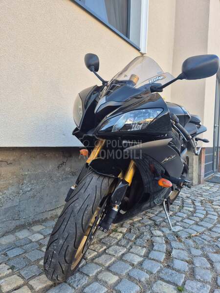 Yamaha r6
