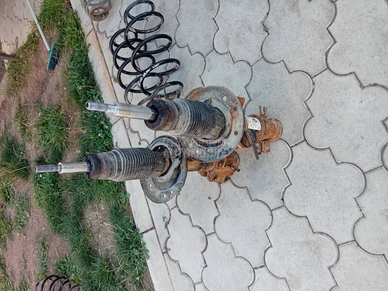 Prednji amortizer 1.9 mjet
