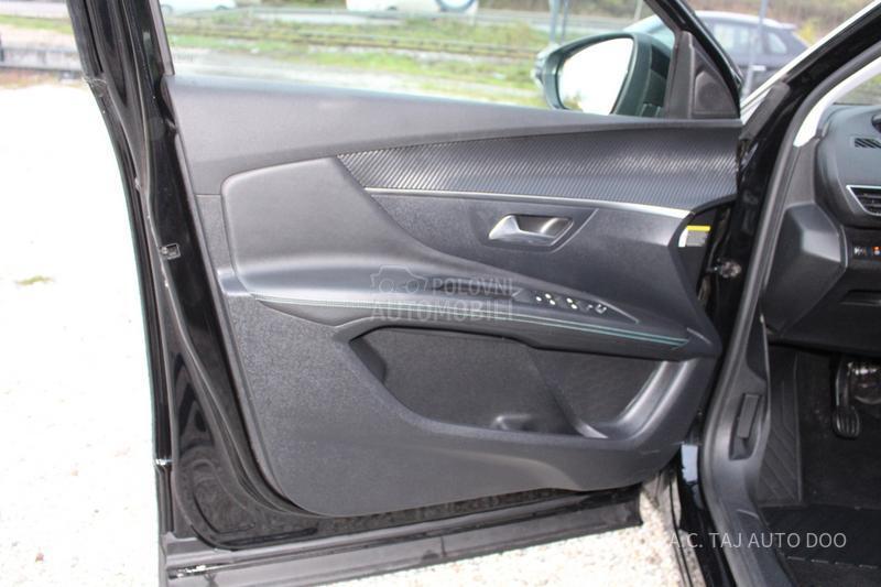 Peugeot 3008 1.5 ALLURE