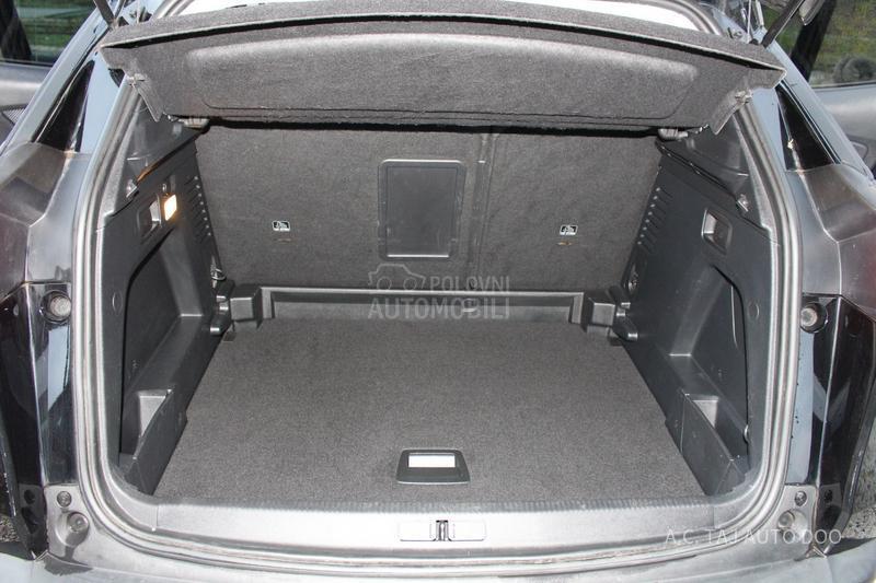 Peugeot 3008 1.5 ALLURE