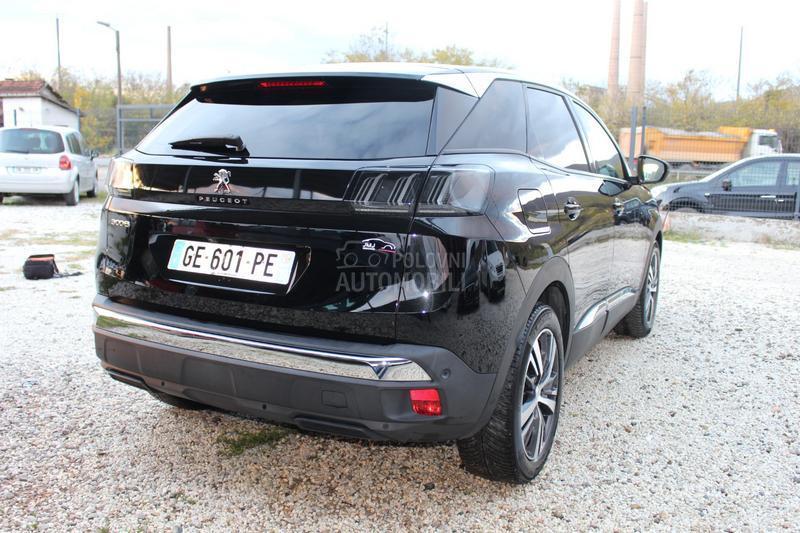 Peugeot 3008 1.5 ALLURE