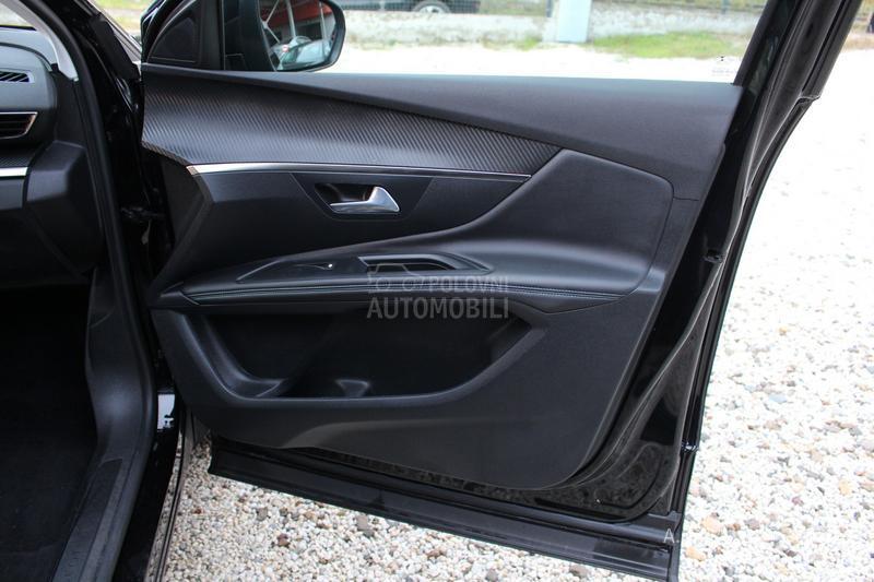 Peugeot 3008 1.5 ALLURE