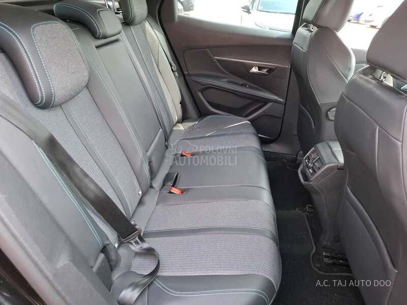 Peugeot 3008 1.5 ALLURE
