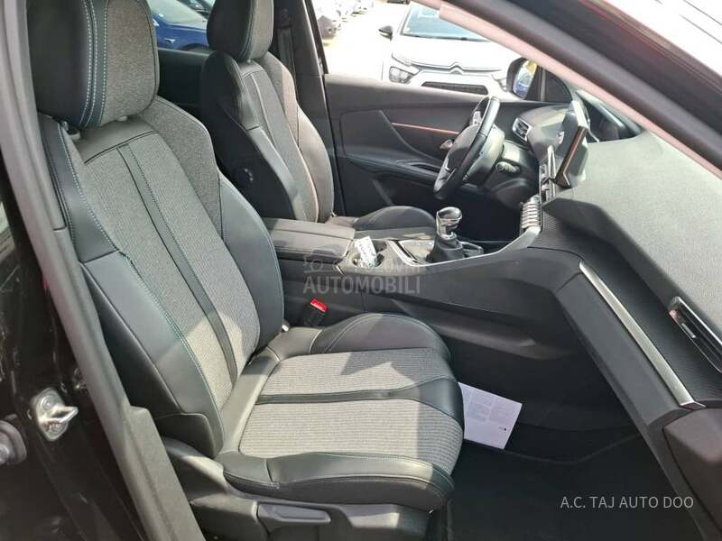 Peugeot 3008 1.5 ALLURE