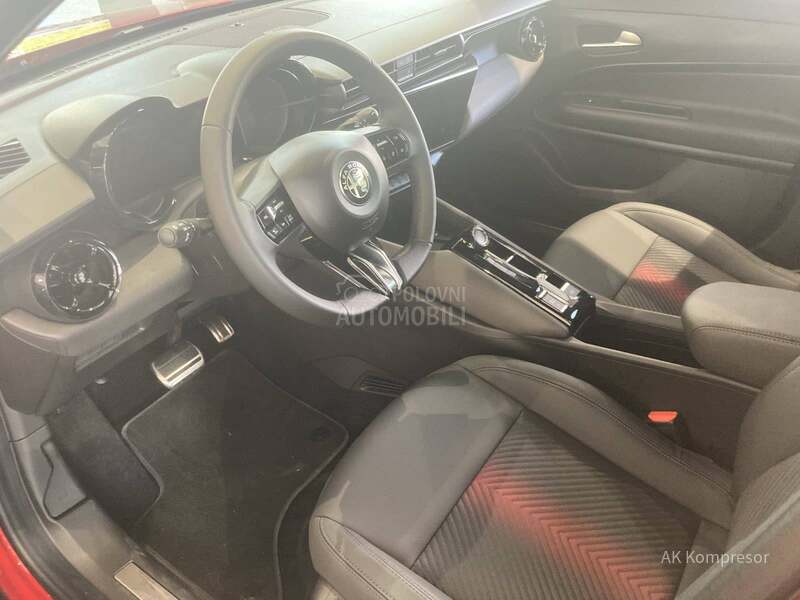Alfa Romeo Junior MHEV SPECIALE