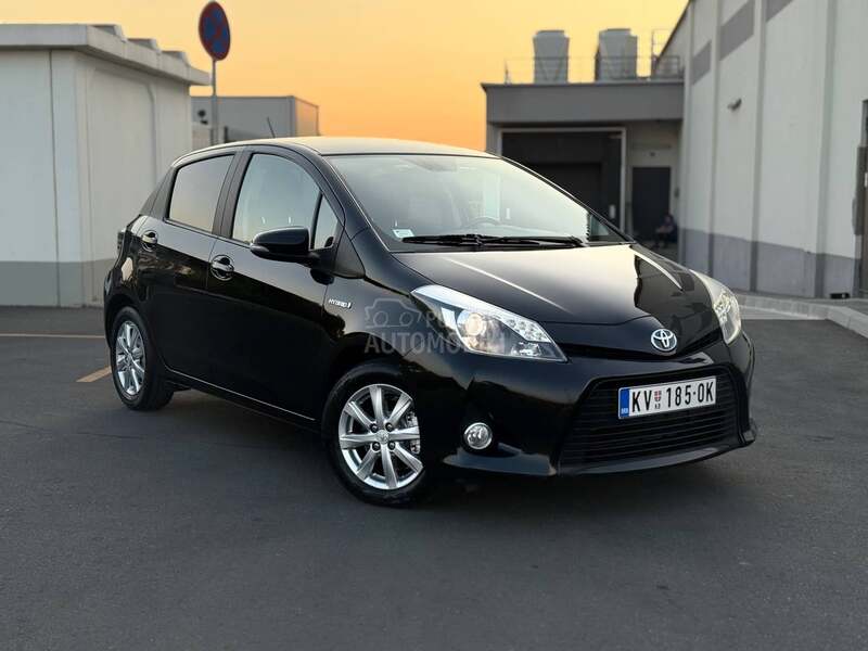 Toyota Yaris 1.5 HYBRID