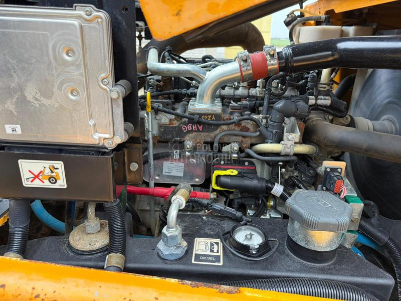 Thwaites MACH 865 6 TONA