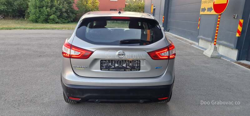 Nissan Qashqai 1 5dci