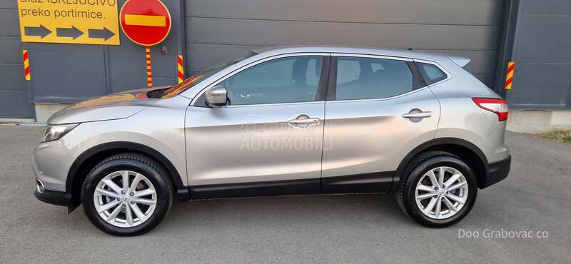 Nissan Qashqai 1 5dci