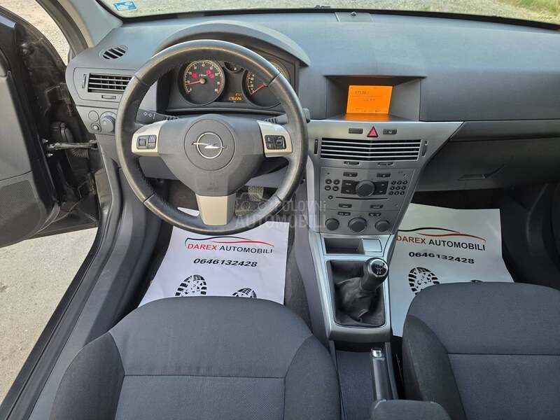 Opel Astra H 1.6 B