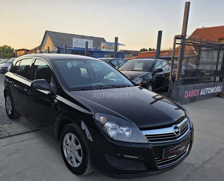 Opel Astra H 1.6 B