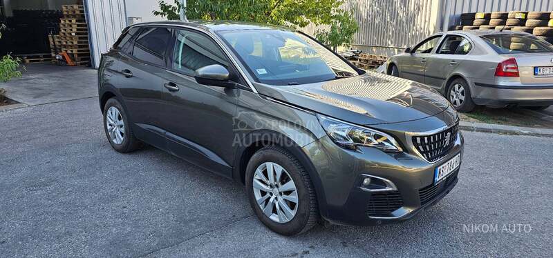 Peugeot 3008 1.5 BUSINESS O.PIS