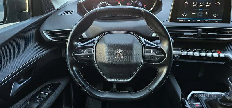 Peugeot 3008 1.5 BUSINESS O.PIS