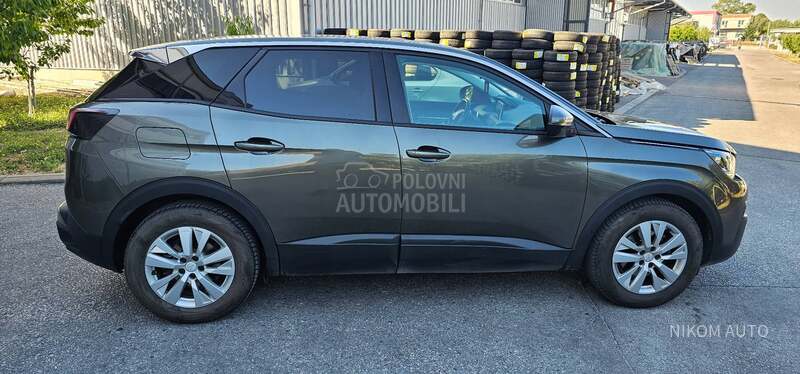 Peugeot 3008 1.5 BUSINESS O.PIS