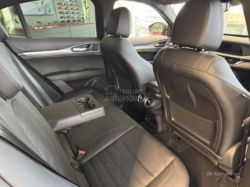 Alfa Romeo Stelvio 2.0 280 VELOCE
