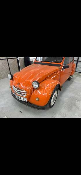 Citroen 2CV spacek
