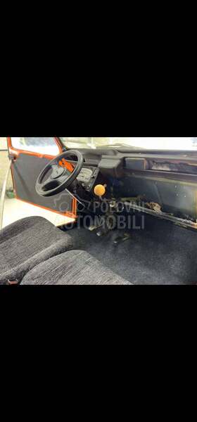 Citroen 2CV spacek