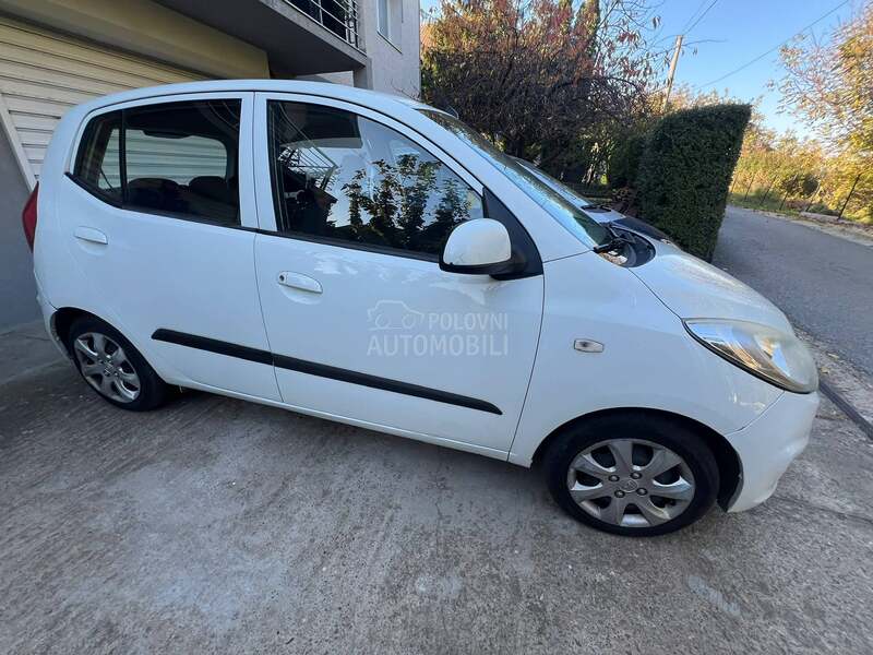 Hyundai i10 