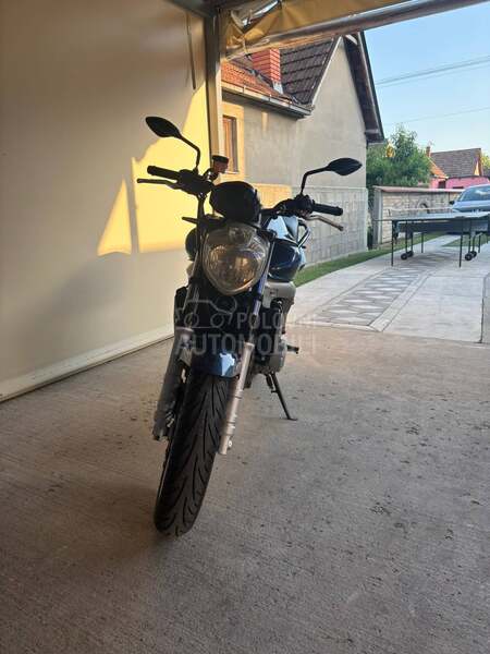 Yamaha FZ