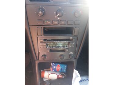 Radio cd za Volvo V40