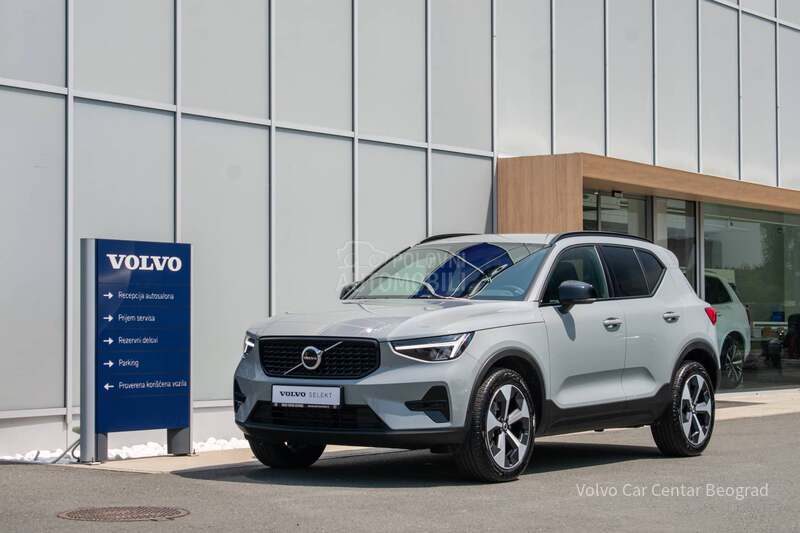 Volvo XC40 B3 Plus Dark